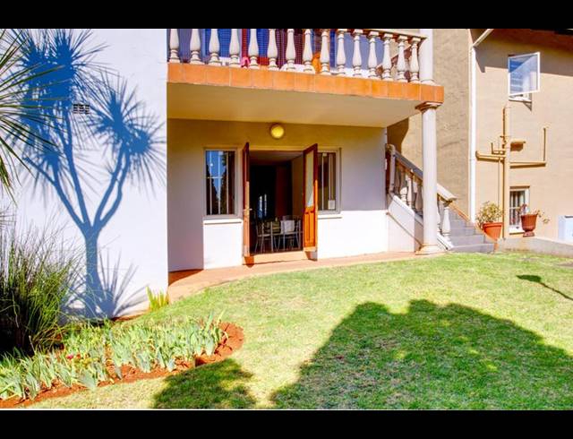 2 BEDROOM APARTMENT FOR SALE IN MONTGOMERY PARK